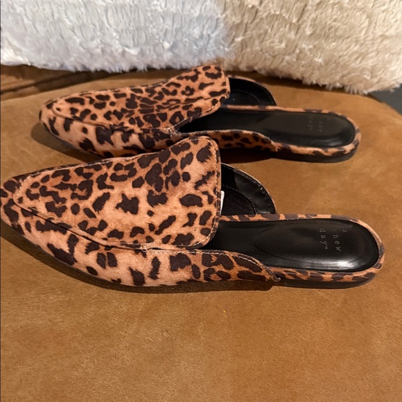 a new day Animal Print Mules - Picture 3 of 3
